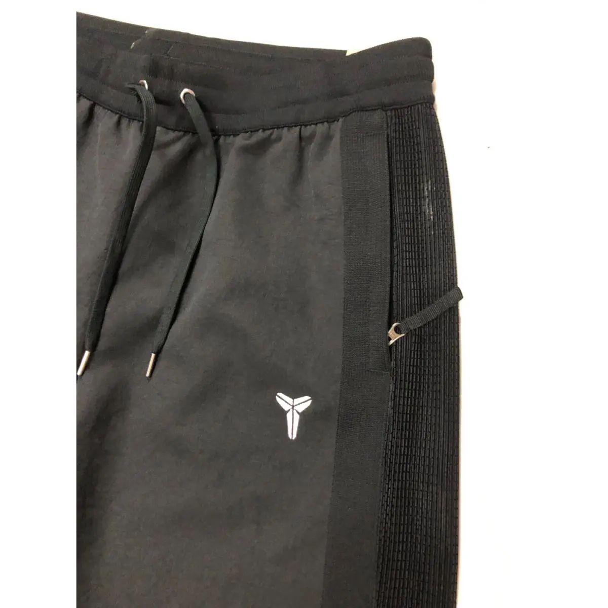 Nike clothing - Black (UPC: 197861847063) 1