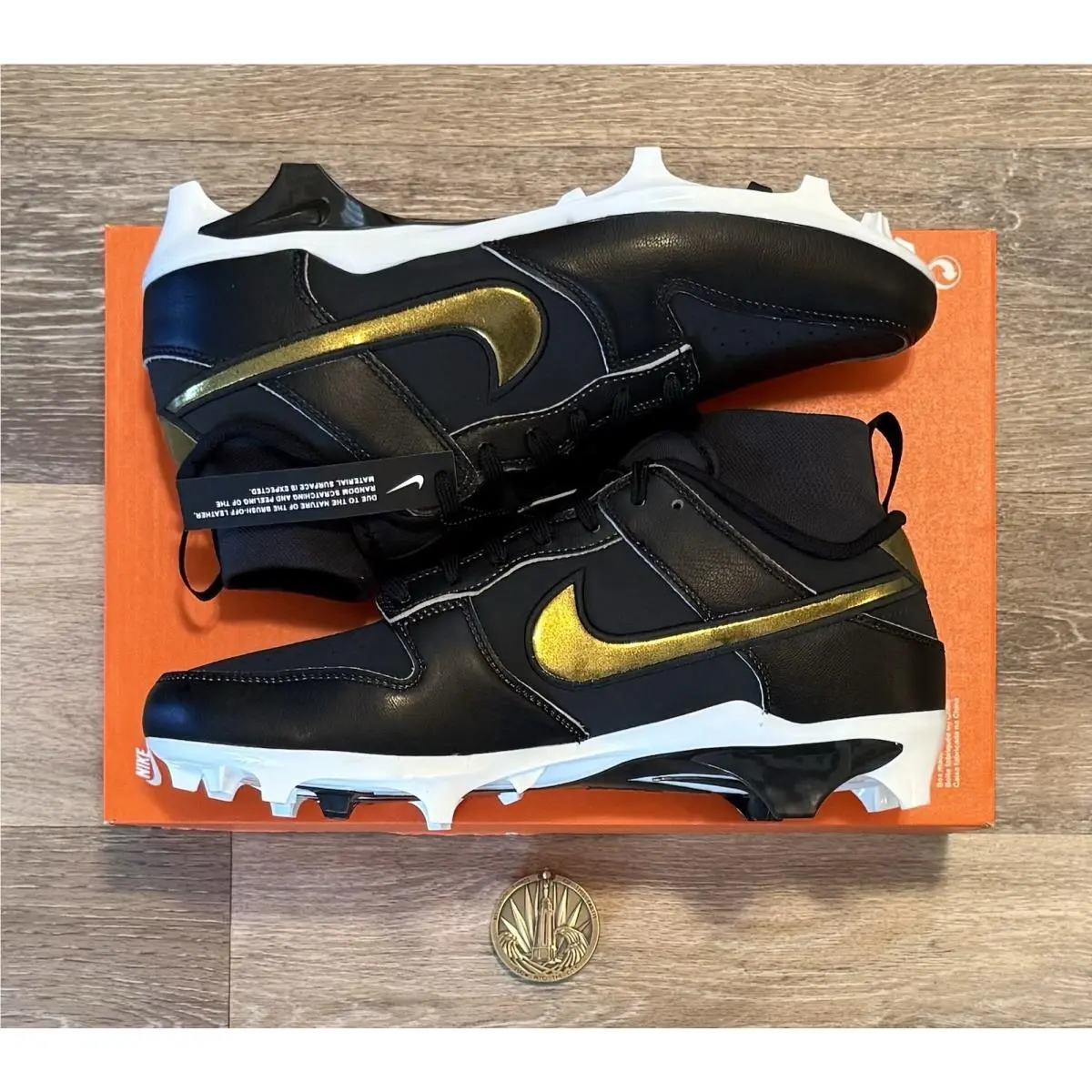 Alpha Menace Dunk ‘color Reveal’ Football Cleats HV6923-001 Men’s Size 9.5 by Nike