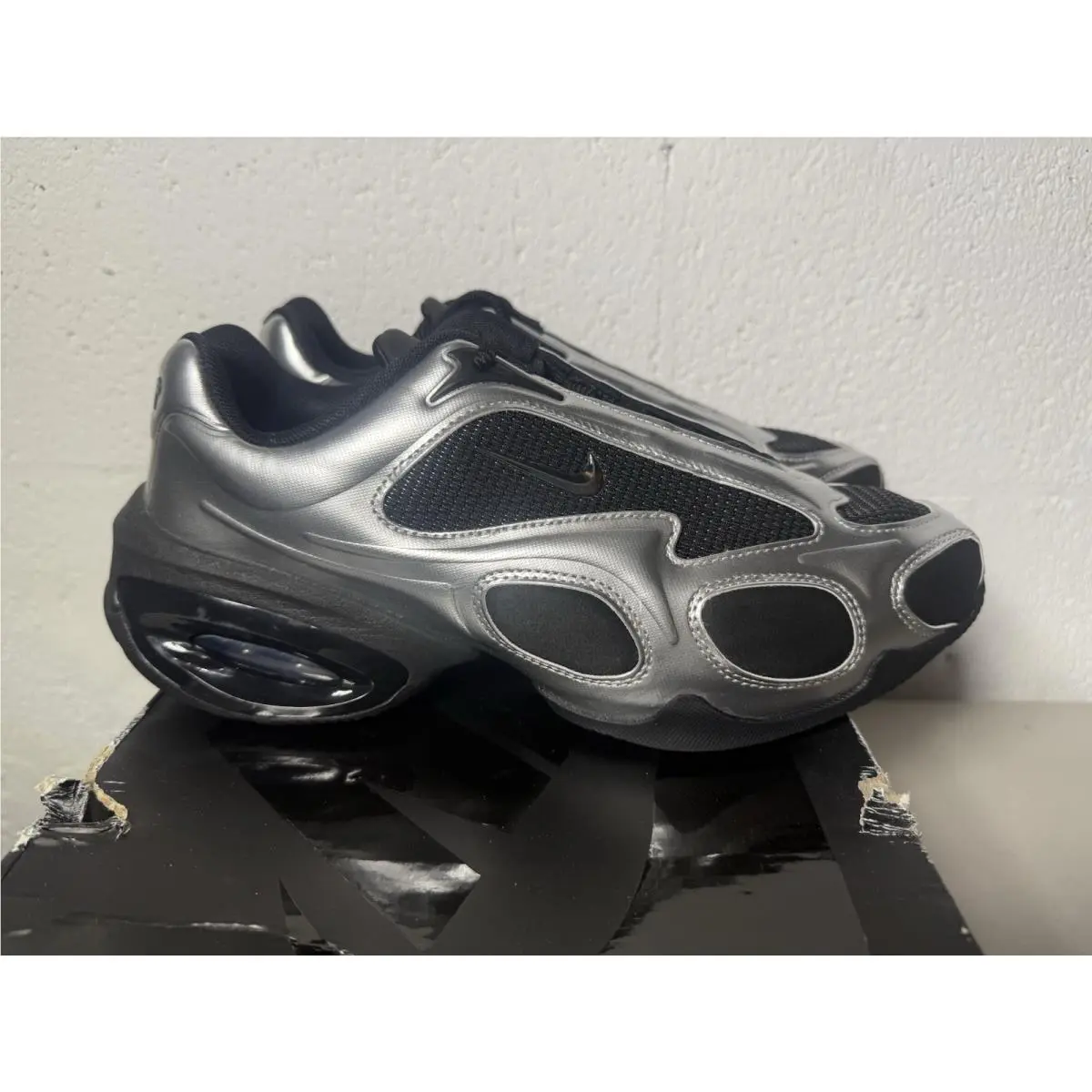 Air Max Muse Black Metallic Silver FV1920-001 Women’s Size 10 by Nike