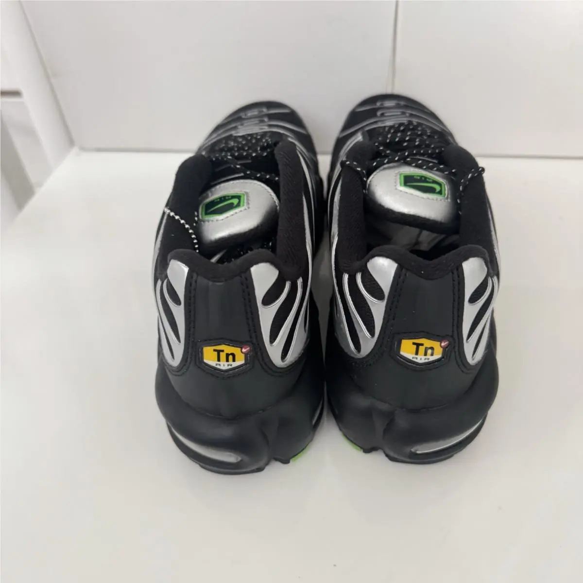 Nike shoes - Nike Air Max Plus TN - Black 4