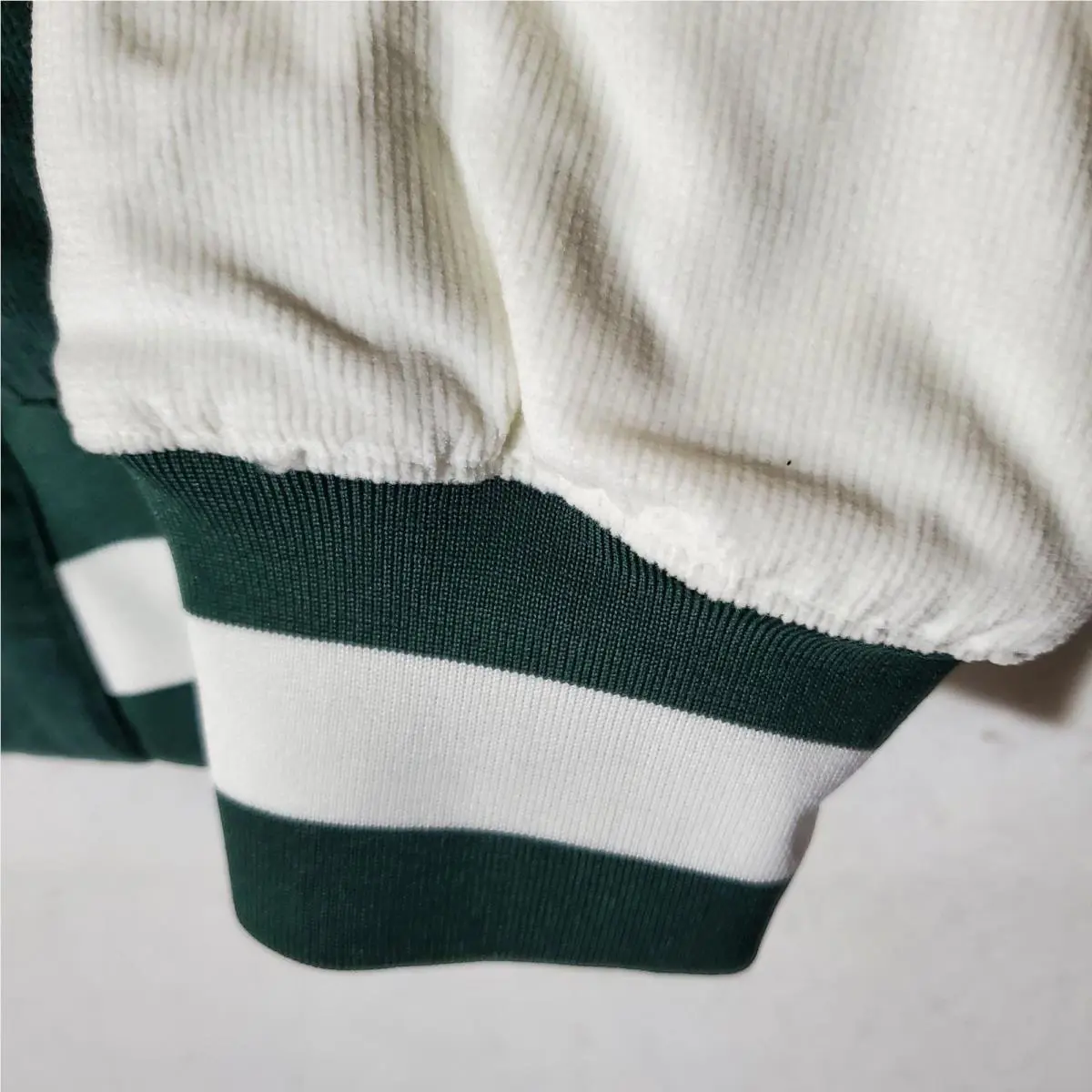 Nike clothing - Nike FB9972-397 - Green 5