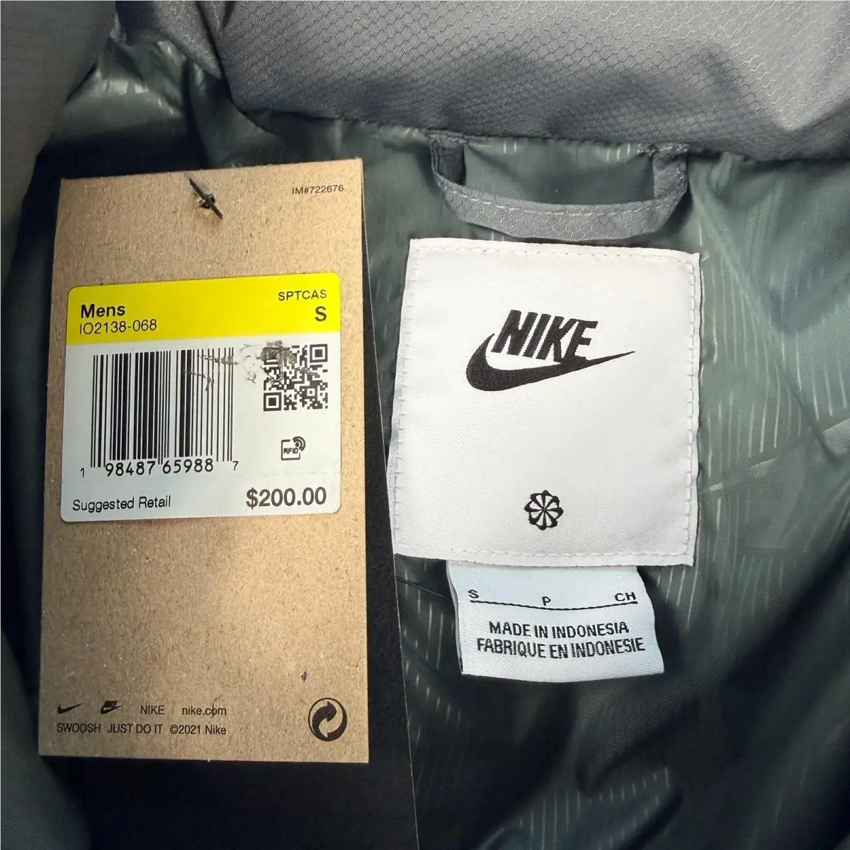 Nike clothing - IO2138068 - IO2138068 - Gray 1