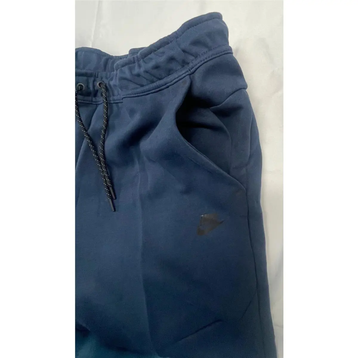 Nike clothing - Midnight Navy/Black (UPC: 194494691421) 16