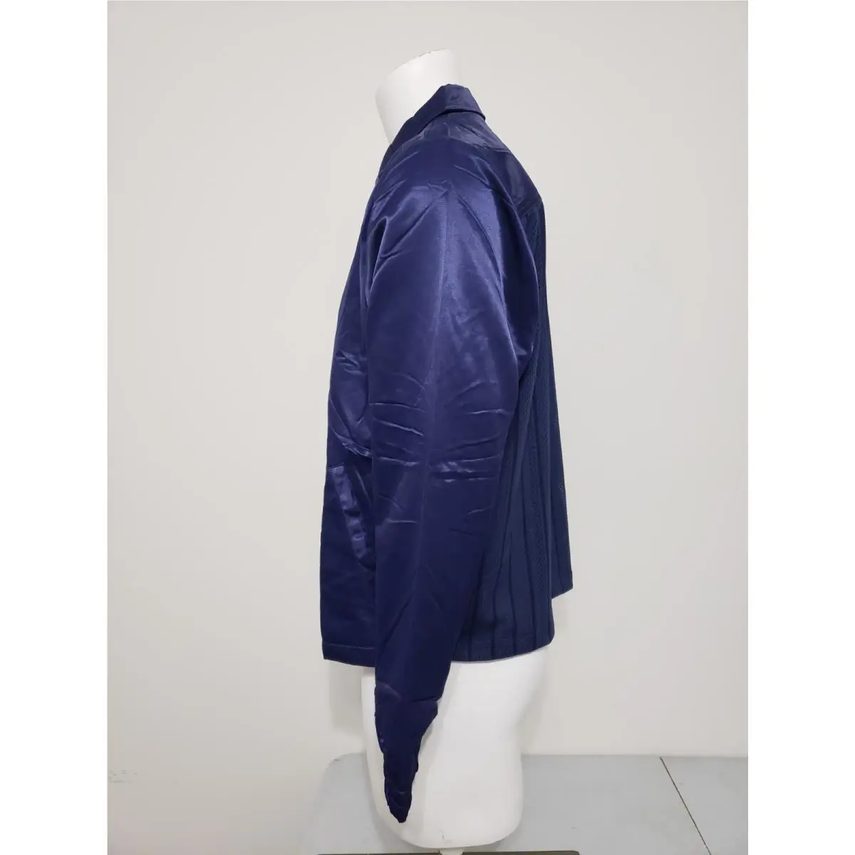Nike clothing - Blue (UPC: 198486098168) 2