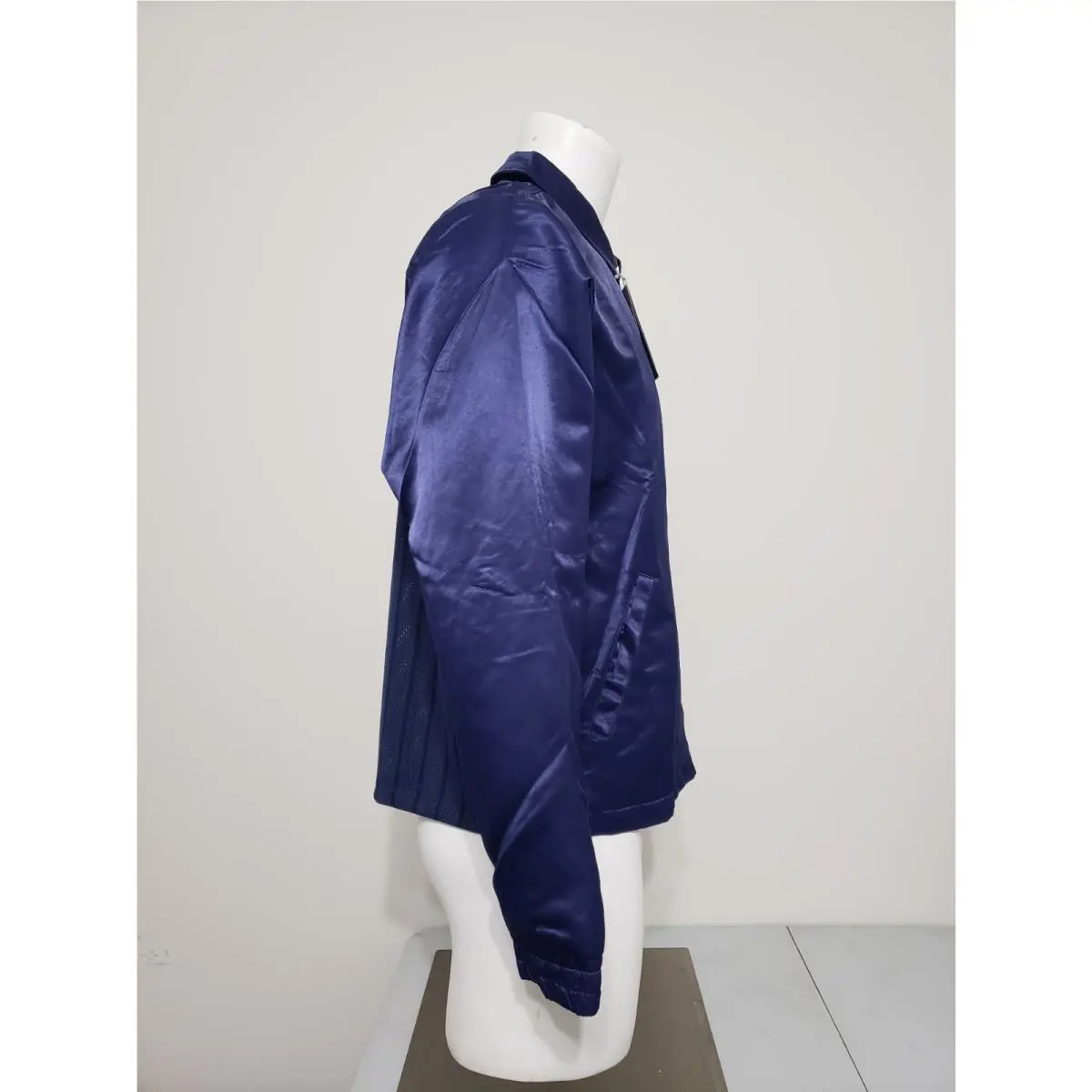 Nike clothing - Blue (UPC: 198486098168) 3
