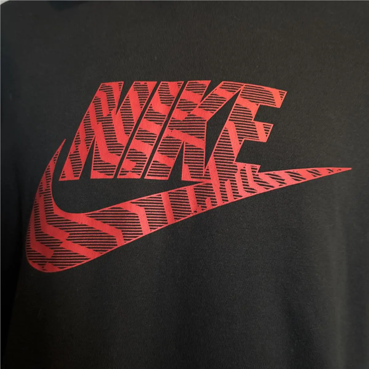 Nike clothing - Black (UPC: 0886915615979) 2