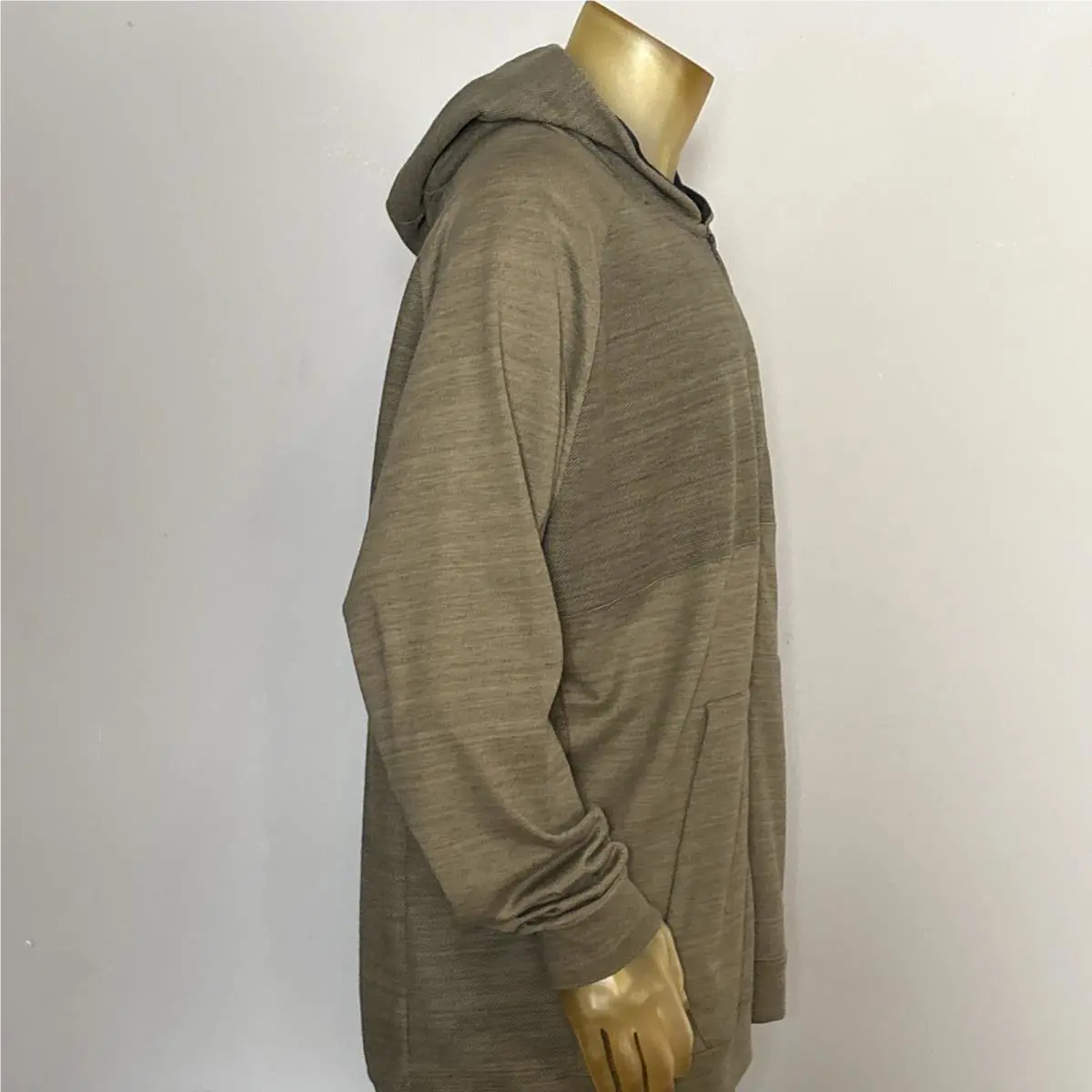 Nike clothing - Green (UPC: 0887225635541) 1