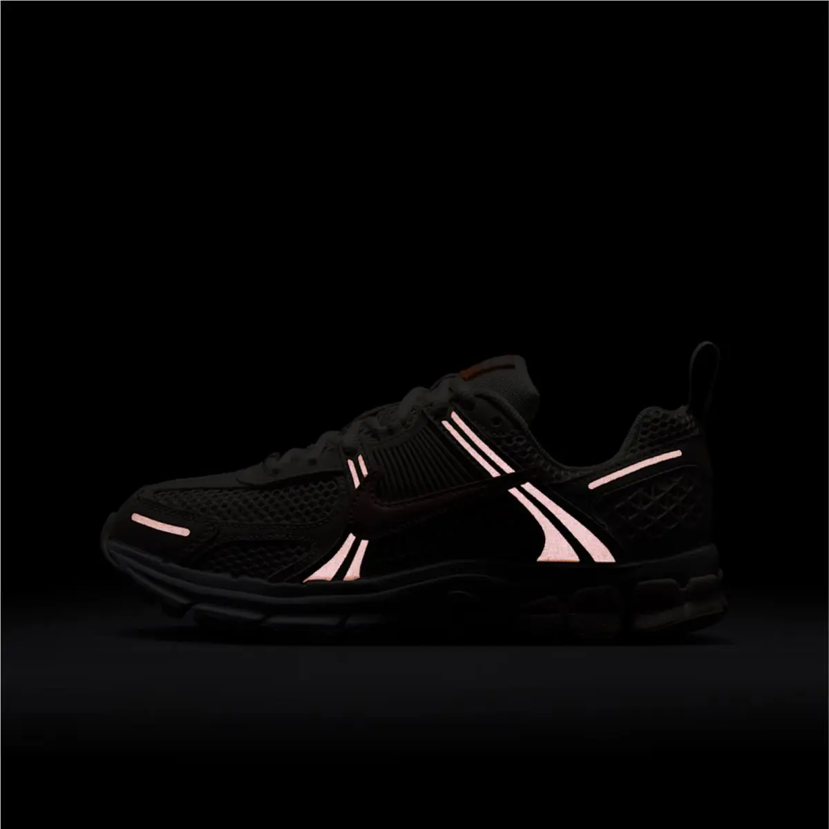 Nike shoes - Nike Vomero 5 - Vomero - Phantom Echo Pink (UPC: 197863367217) 8
