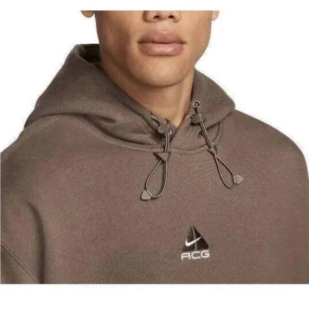 Nike clothing - [