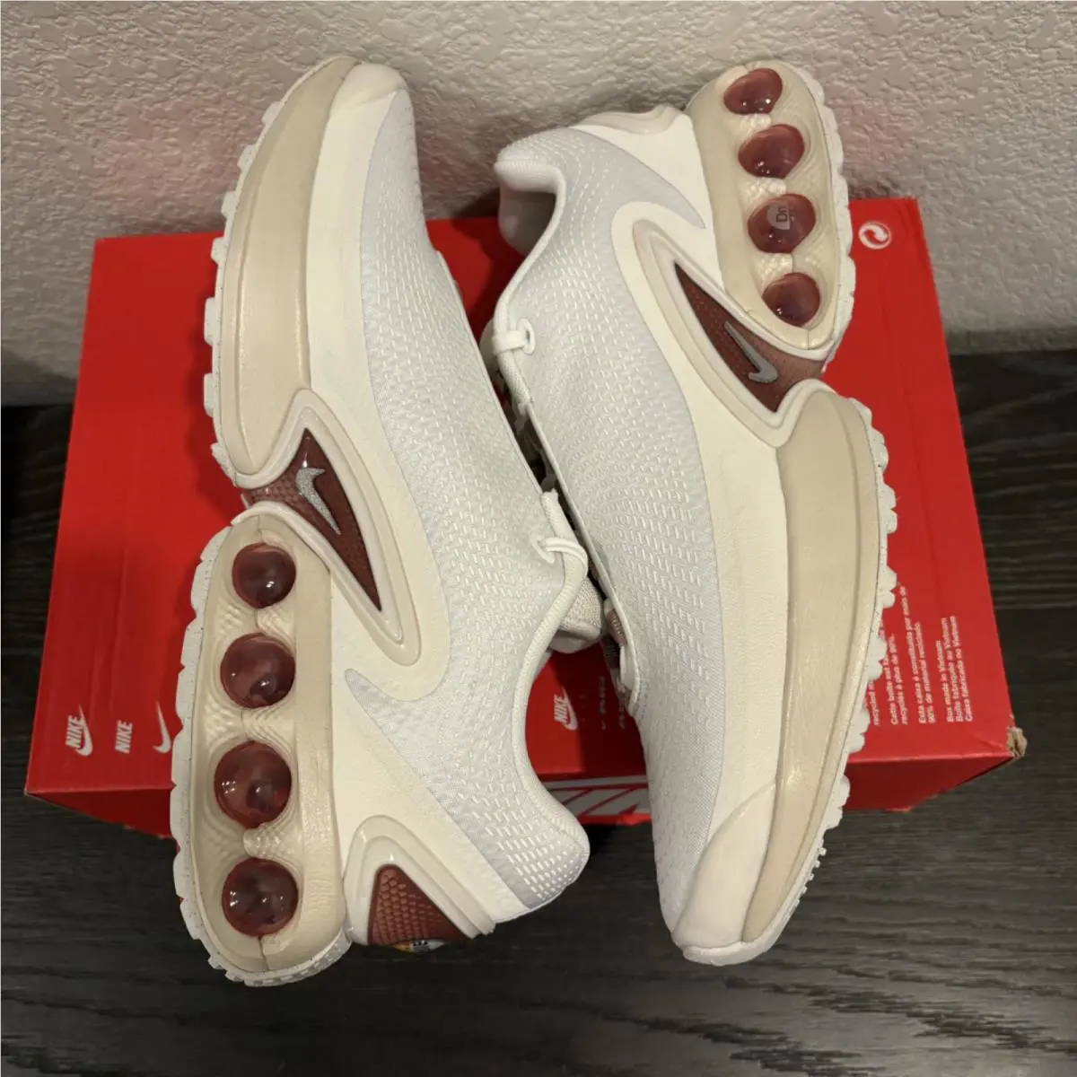 Nike shoes - White 2