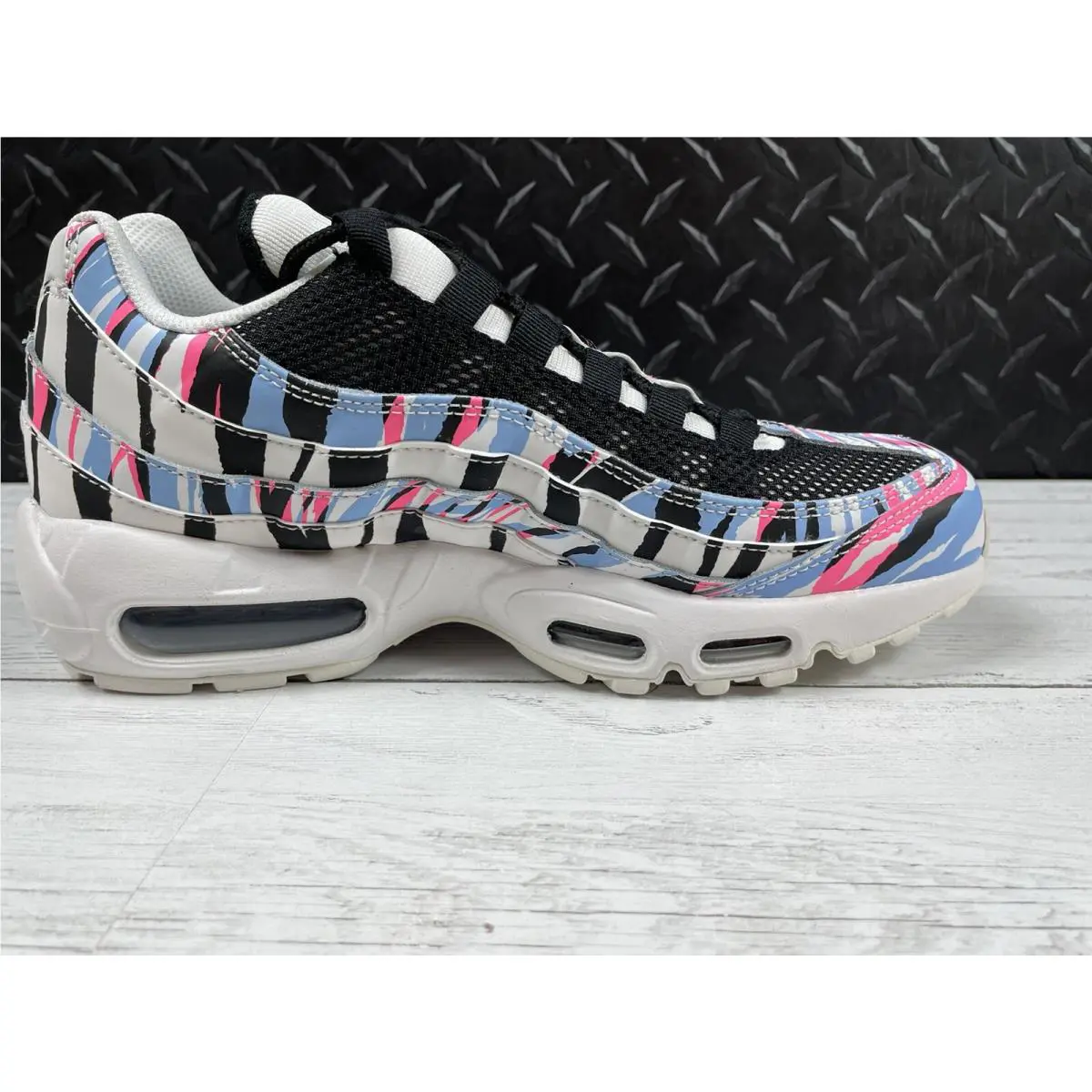 Nike shoes - Nike Air Max 95 Country Pack - CW2359-100 - Multicolor (UPC: 0194272298644) 8