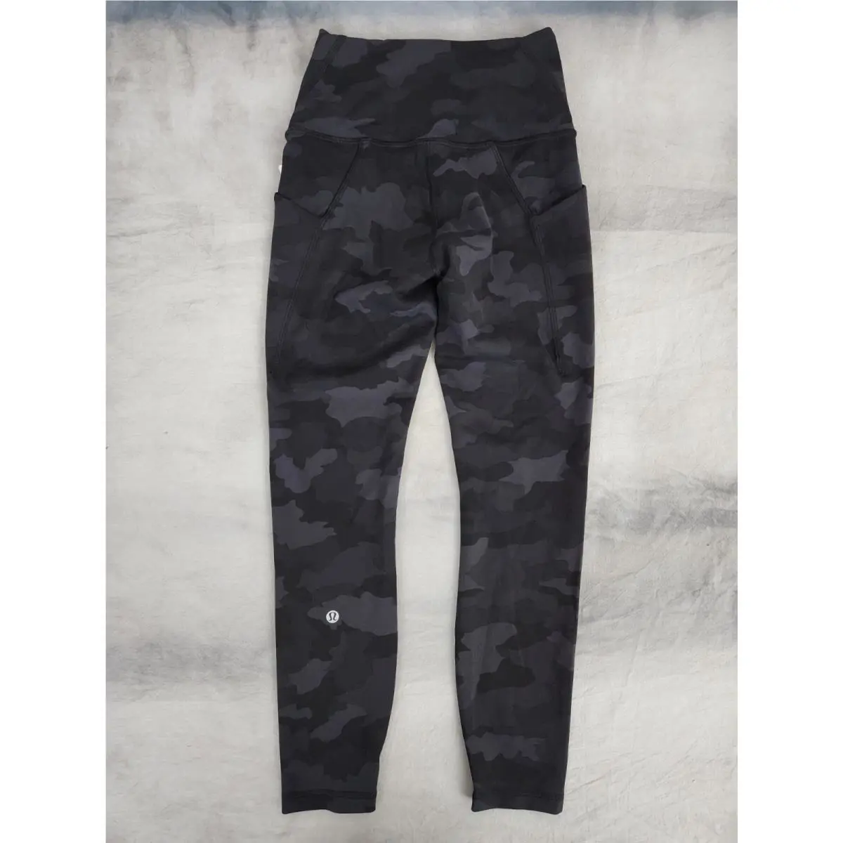 Lululemon clothing - Heritage 365 Camo Deep Coal 8