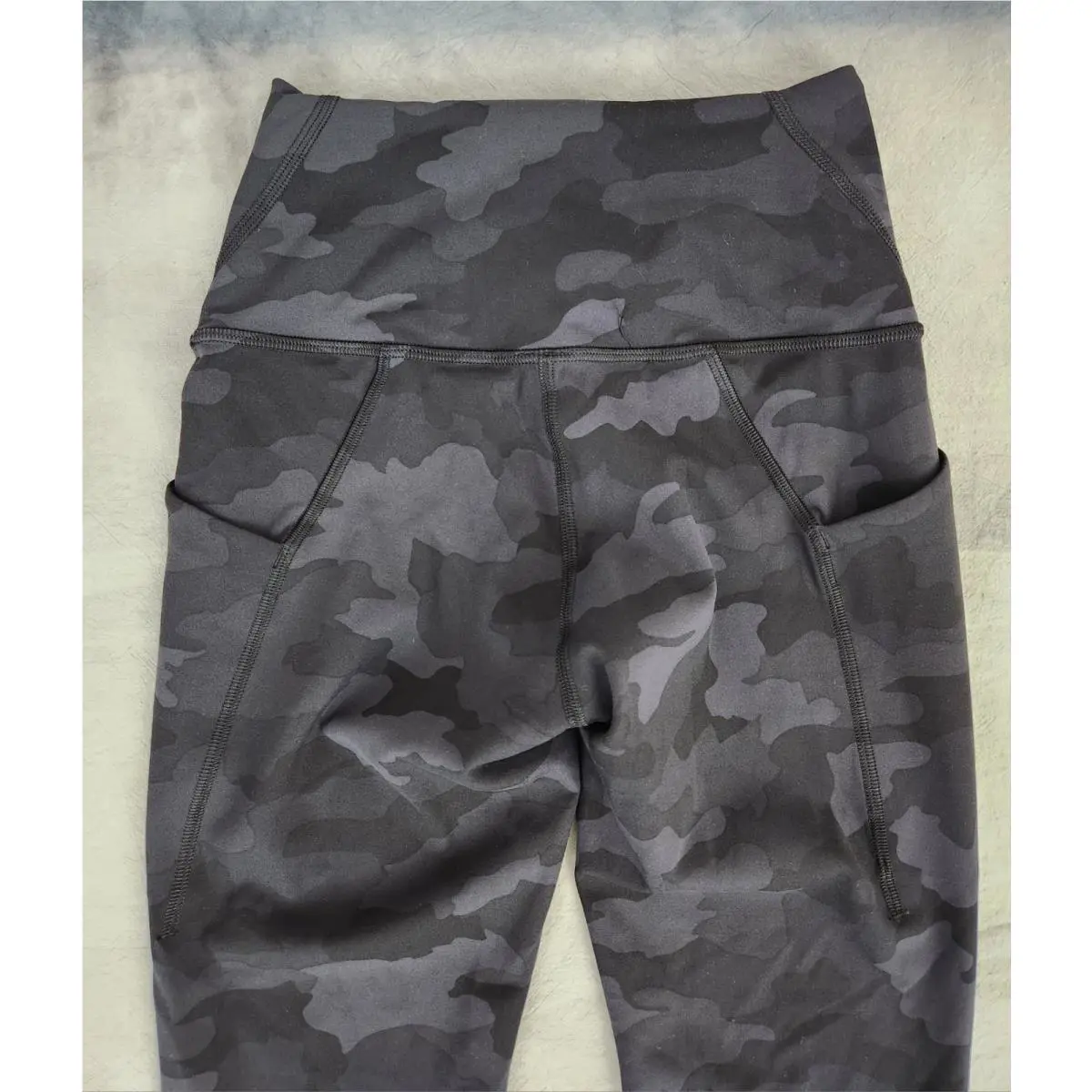 Lululemon clothing - Heritage 365 Camo Deep Coal 9