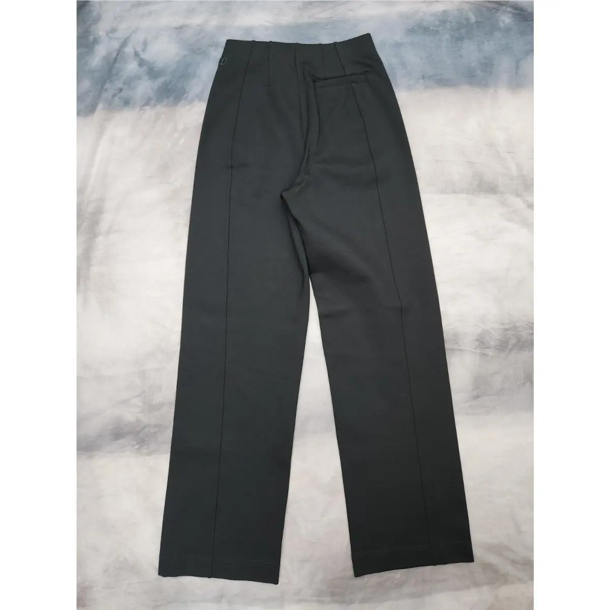 Lululemon clothing - Black 4
