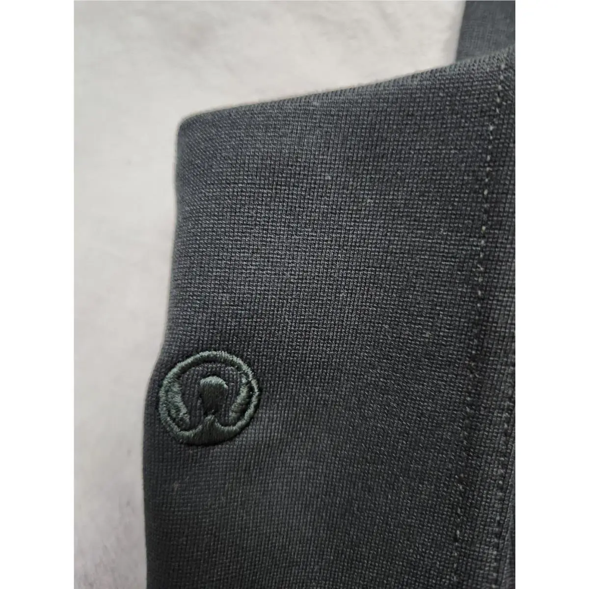Lululemon clothing - Black 7