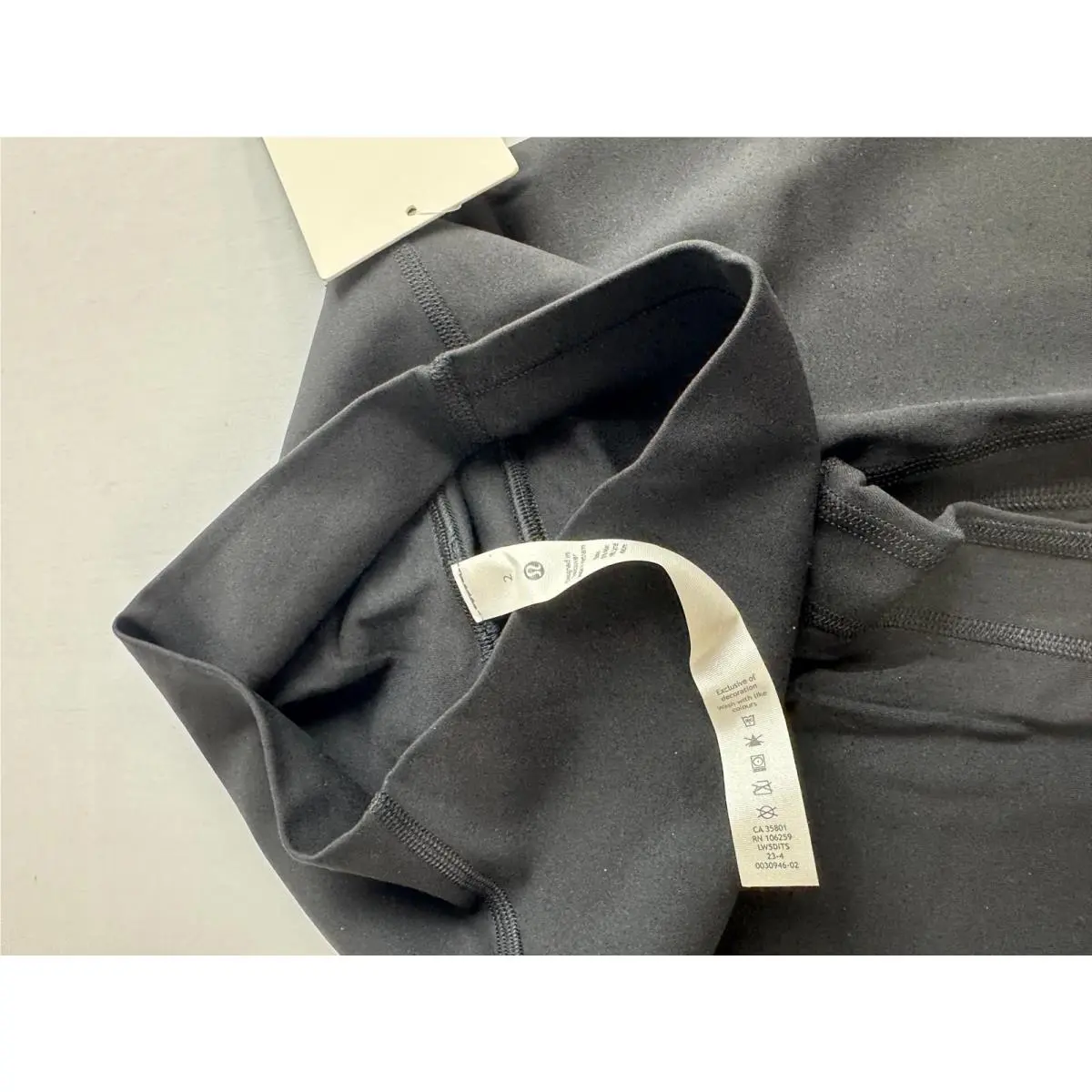 Lululemon clothing - Black 3