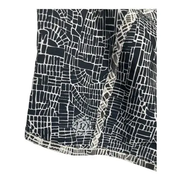 Lululemon clothing - Lululemon Tracker - Tracker - Black 2