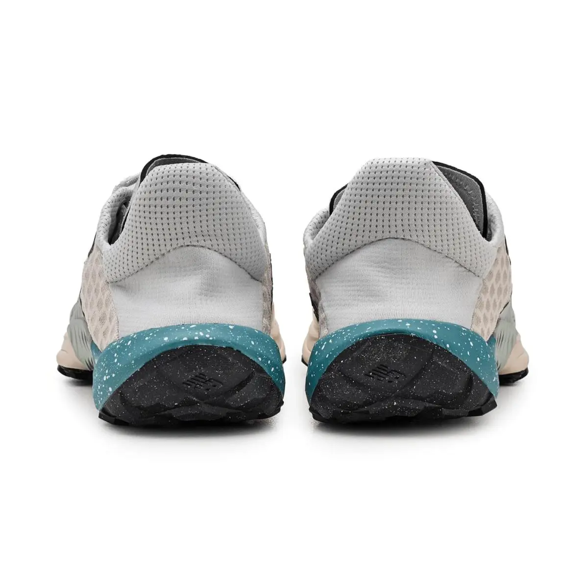 New Balance shoes - Linen/Salt Water 5