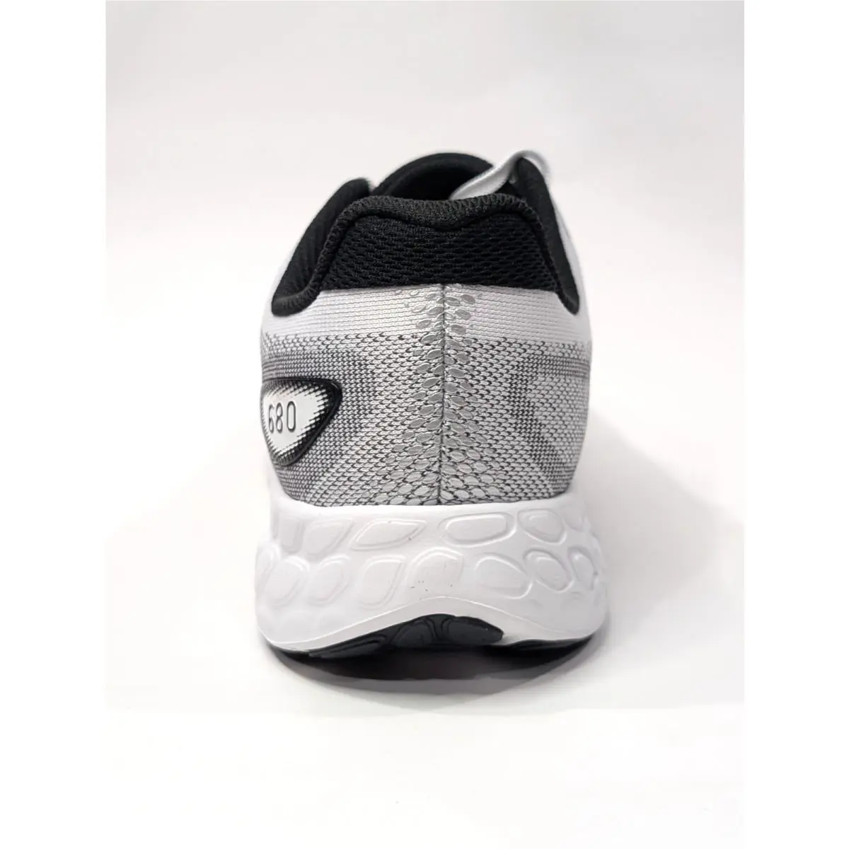 New Balance shoes - New Balance Fresh Foam 680 V8 - M680RW8 - White/Black 4