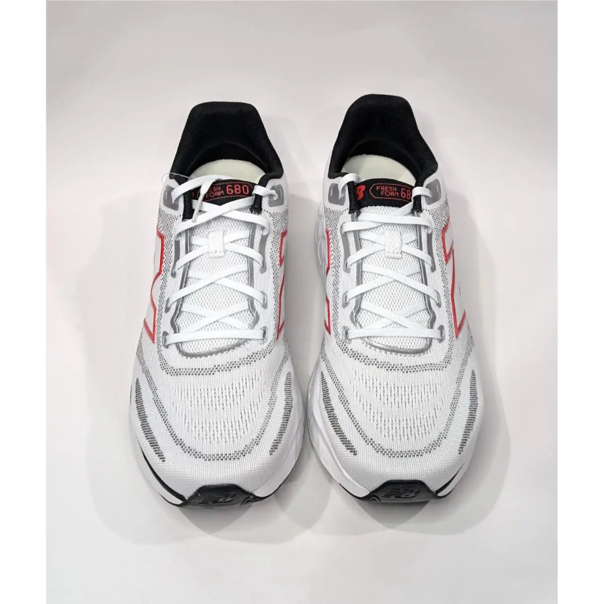 New Balance shoes - New Balance Fresh Foam 680 V8 - M680RW8 - White/Black 11