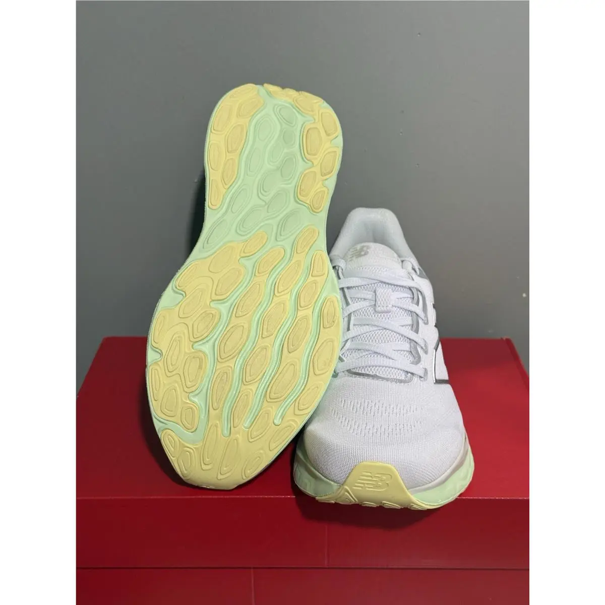 New Balance shoes - New Balance Fresh Foam 680 - W680RM8 - White/Reflection/Melon Water 9