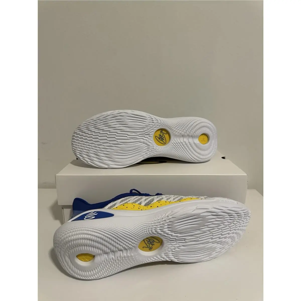Under Armour shoes - Under Armour Curry - Curry - 3026615-100 - Yellow 0