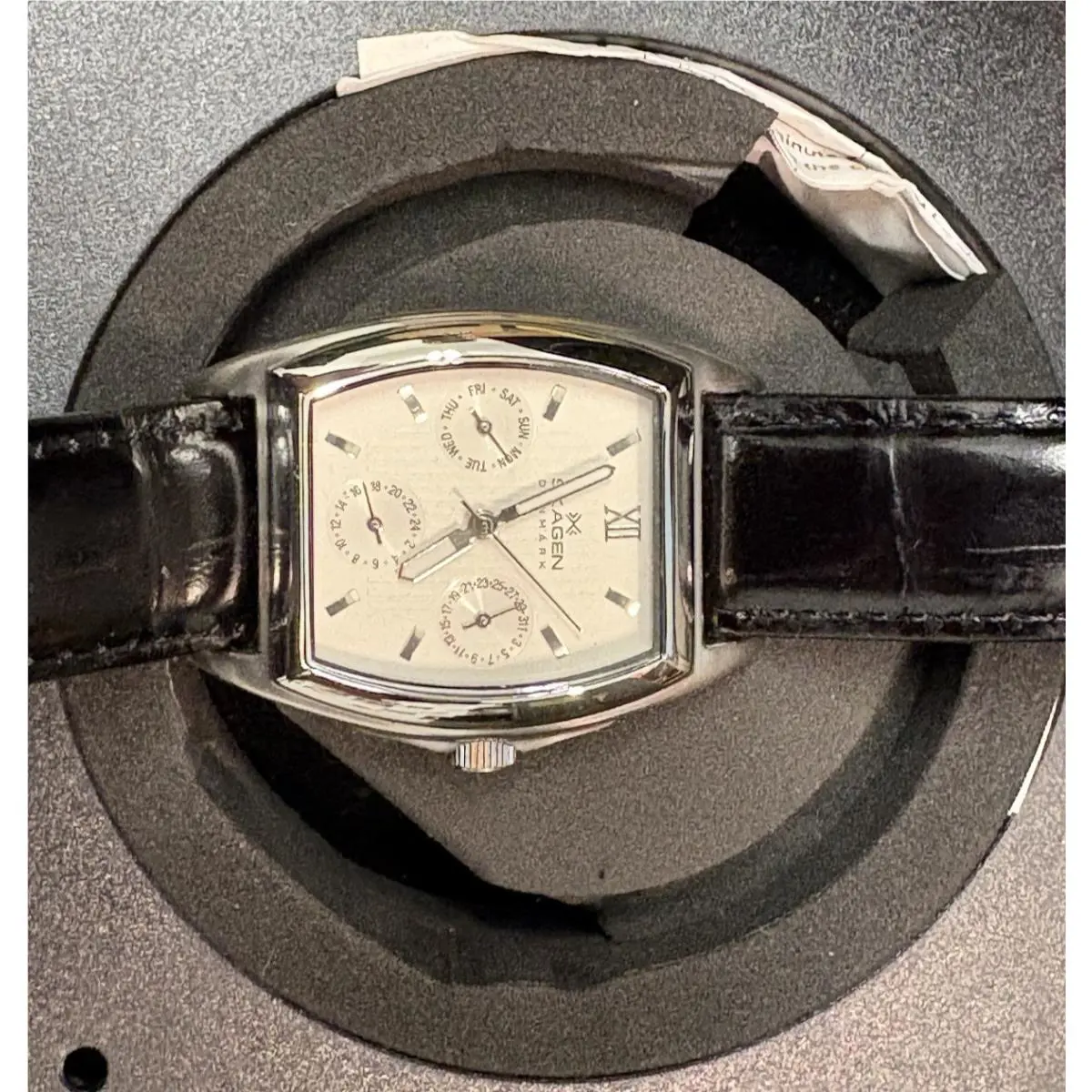 IN Box Skagen Denmark Silver Leather Band Watch Model 180LSLLW