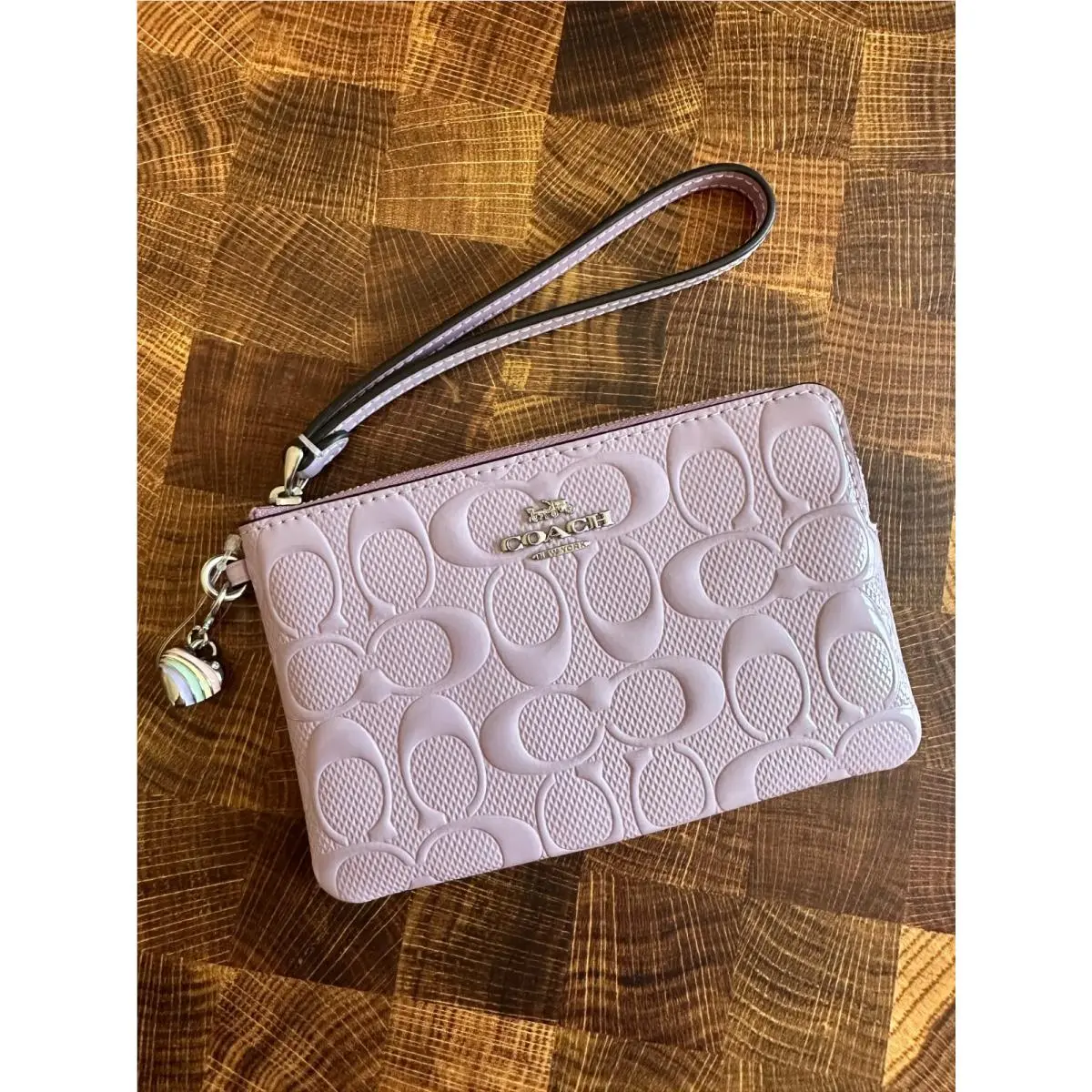 Corner Zip In Signature Leather CDF04 CDF04 LIGHT VIOLET by Coach
