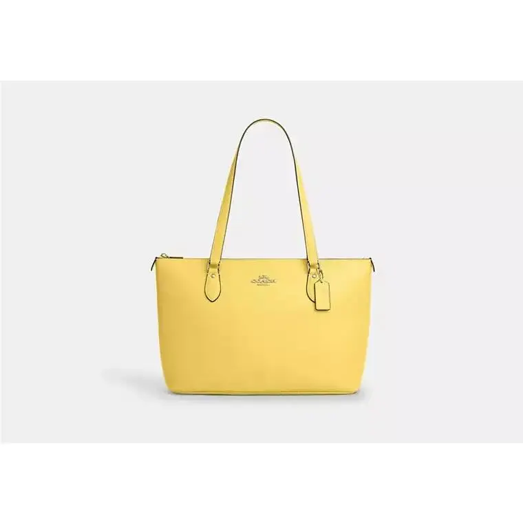 Coach Station /gallery Tote Bag