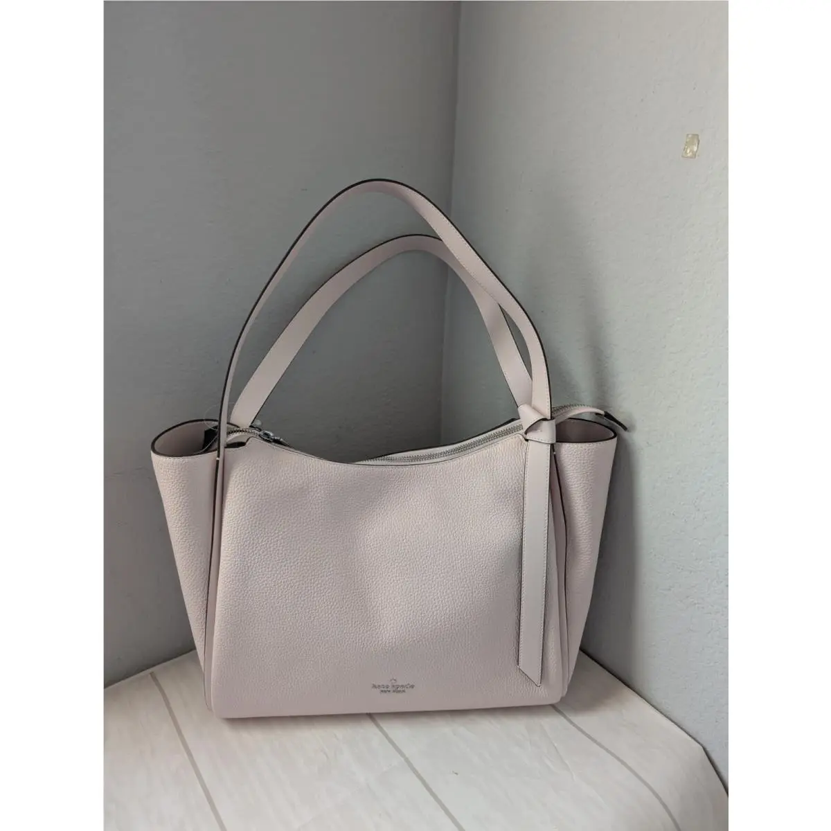 Kate Spade KN658 Knott Large Pebbled Leather Tote Bag in Powdered Sugar