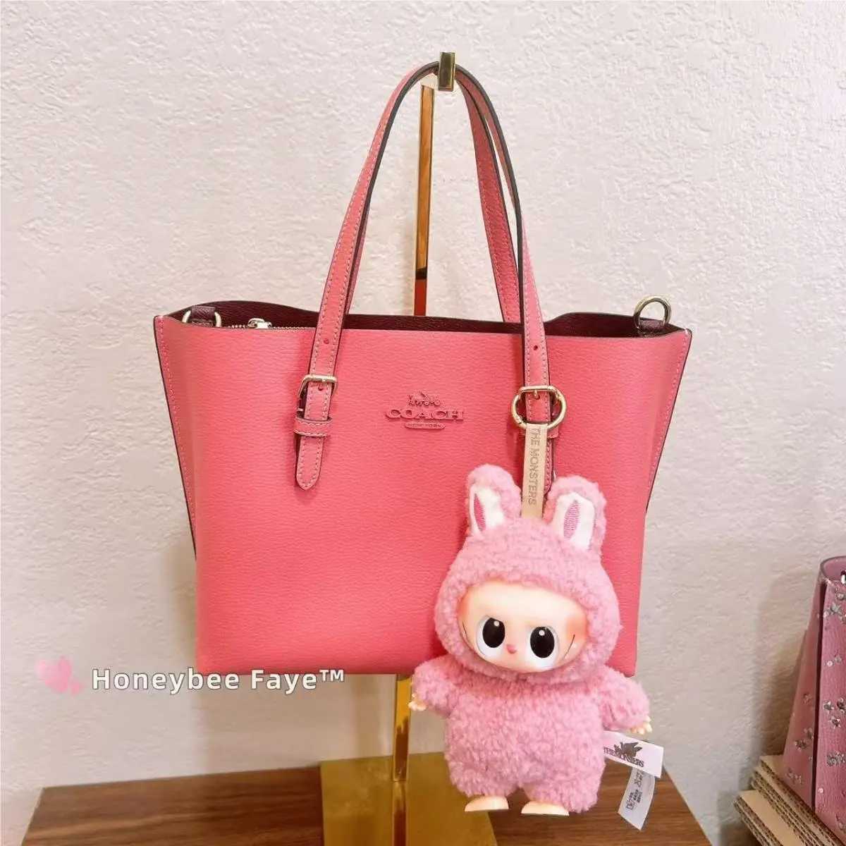 Coach CV966 Mollie Tote Bag 25 Bright Coral（free Charm）