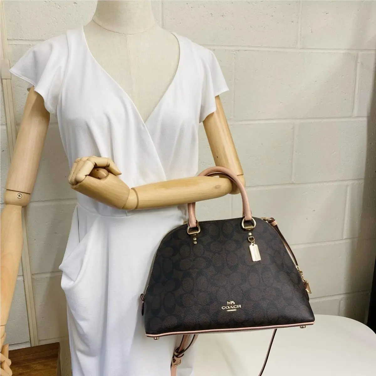 Coach 2558 Katy Satchel IN Signature Canvas Gold/brown Shell Pink