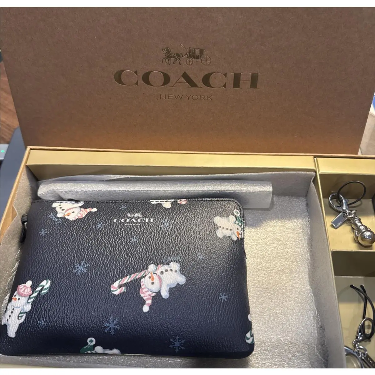 Coach Corner Zip Wristlet Blue w/ Snowmen Snowflakes 2 Charms Boxed Gift Set