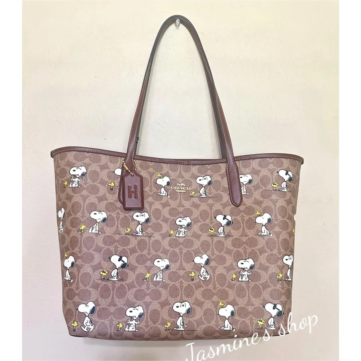 Coach X Peanuts City Tote Bag In Signature Canvas with Snoopy Print CBJ89