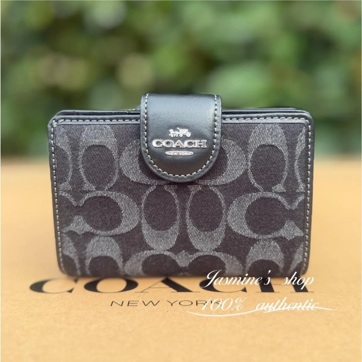 Coach Medium Corner Zip Wallet In Signature Denim CDF13 Denim/silver/black