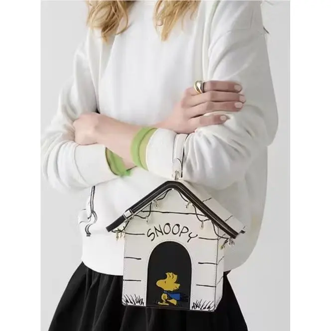 Kate Spade Peanuts X Ksny Snoopy 3D Dog House Crossbody Bag