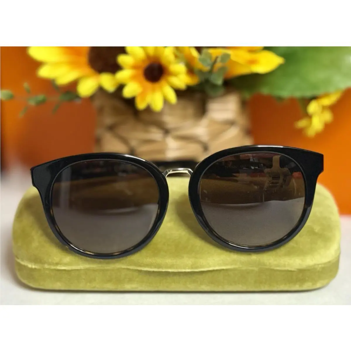 🆕tory Burch Black and Tortoise Sunglasses TY7153U