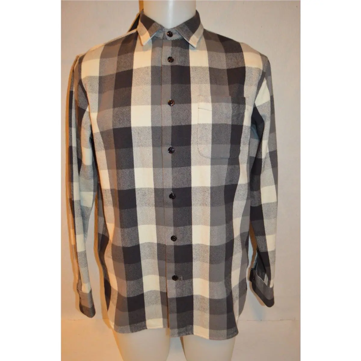 Rag and Bone Man`s Beach Casual Shirt with Pocket Size Medium Retail
