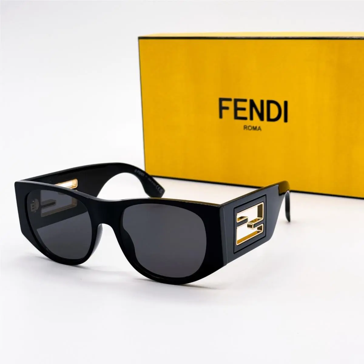 Fendi FE40109I 01A Sunglasses Black Women Eyewear