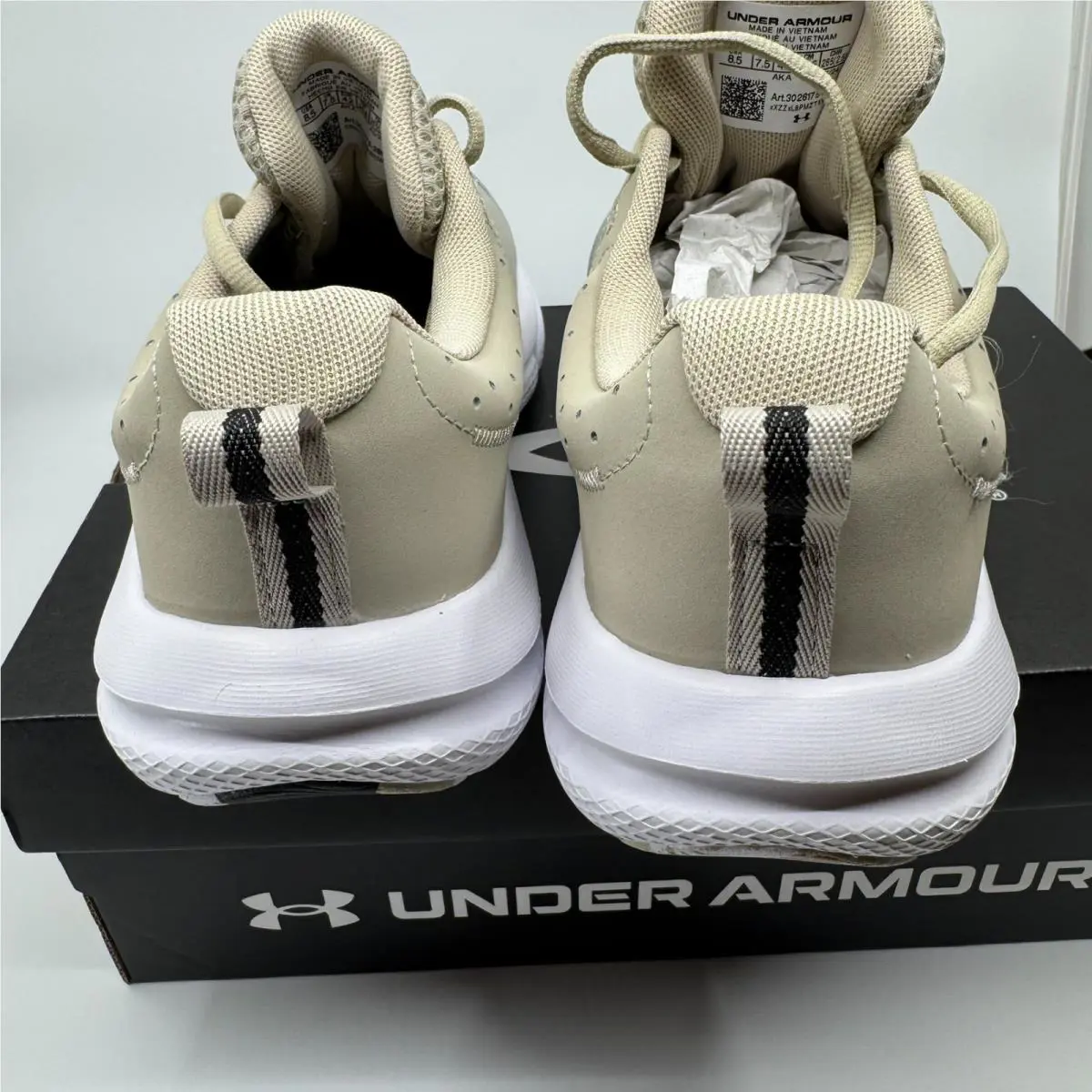 Under Armour shoes - Under Armour Charged Assert - Charged Assert - Gold 5