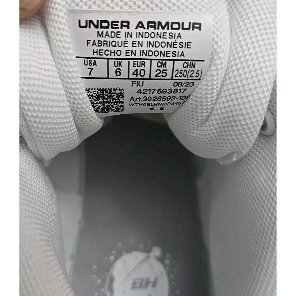 Under Armour shoes - Under Armour Harper 8 - Harper - 3026592-100 - white metallic gold 7