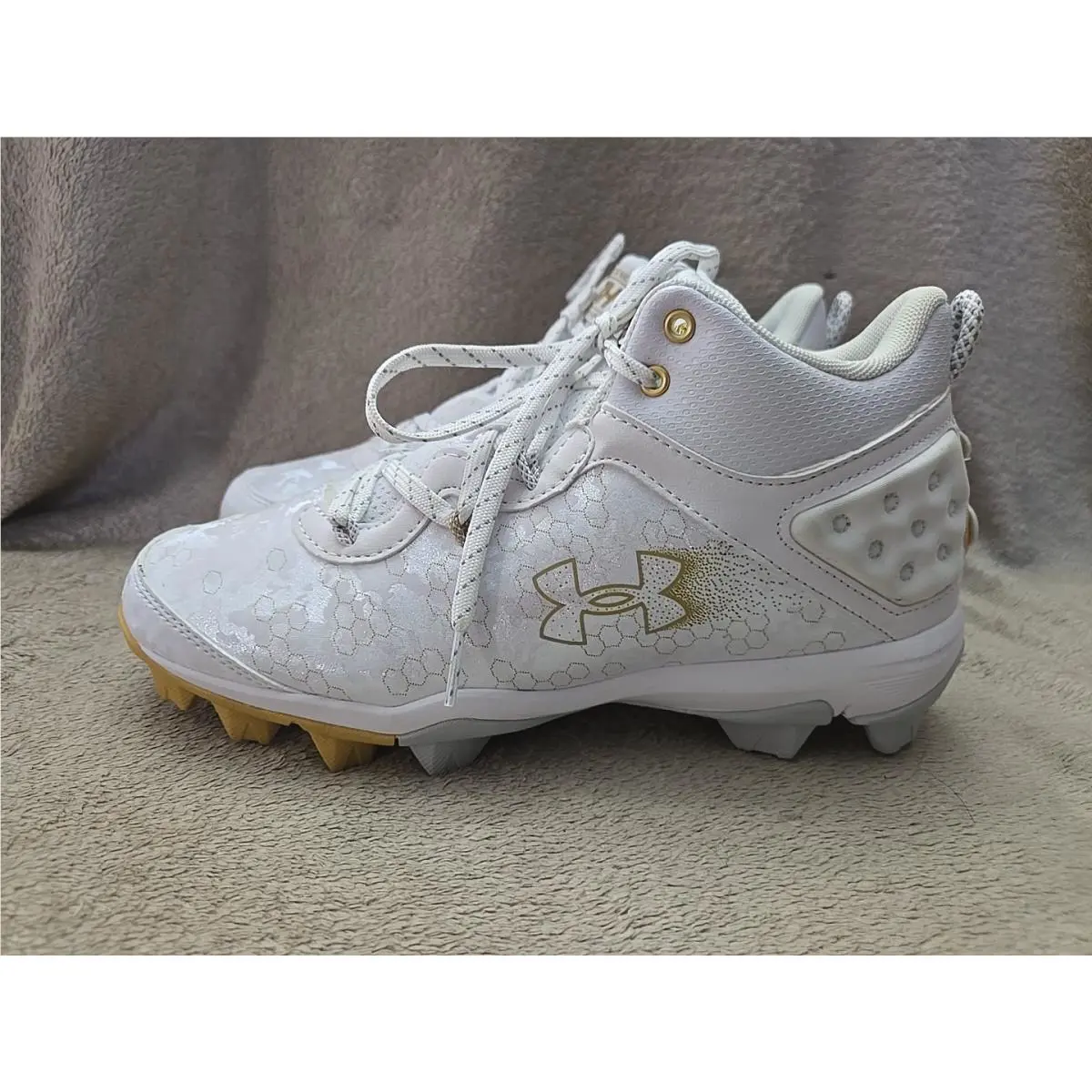 Under Armour shoes - Under Armour Harper 8 - Harper - 3026592-100 - white metallic gold 4