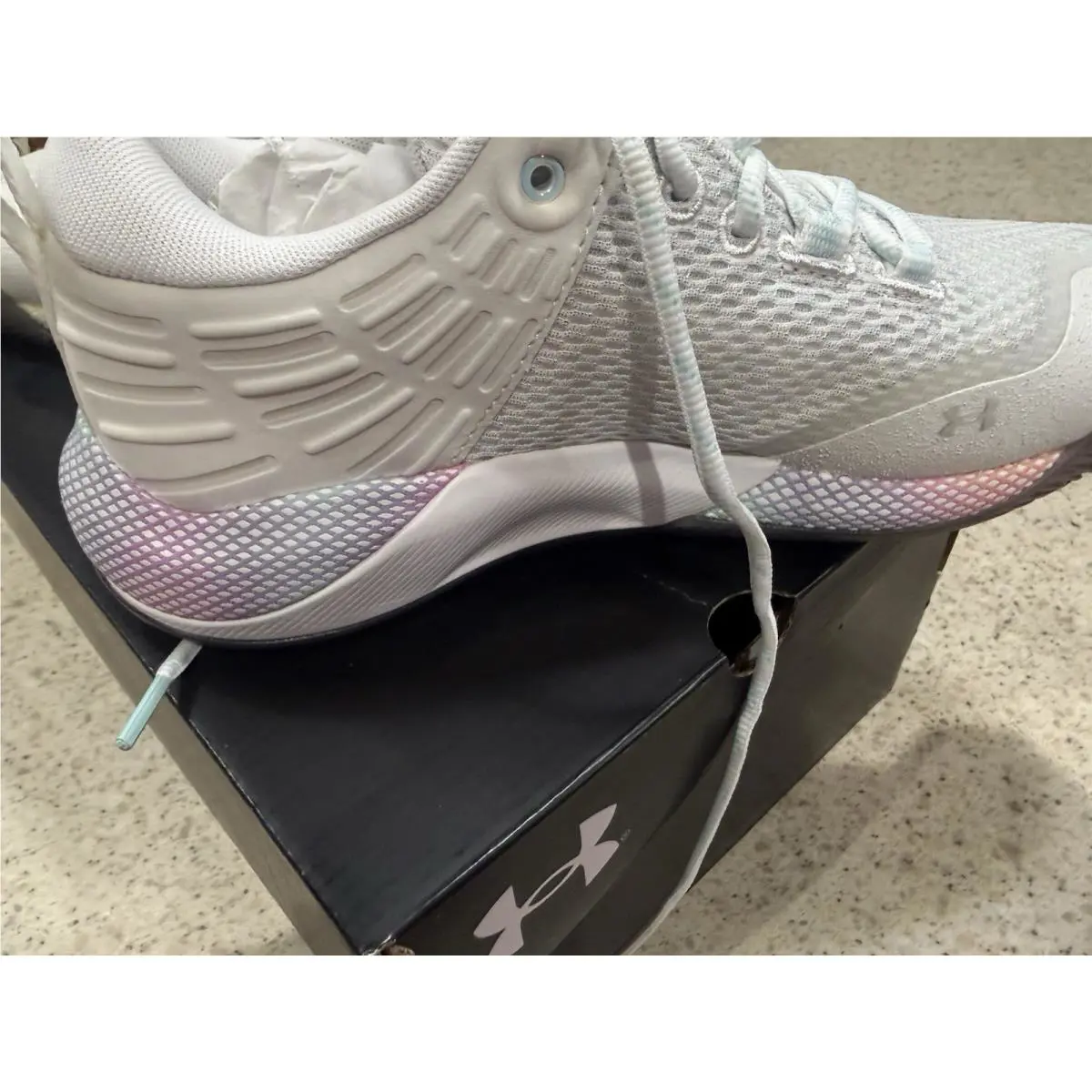 Under Armour shoes - Under Armour HVR Block City Elite - 3024043 - White/Breeze/Metallic Silver (UPC: 195250099987) 2