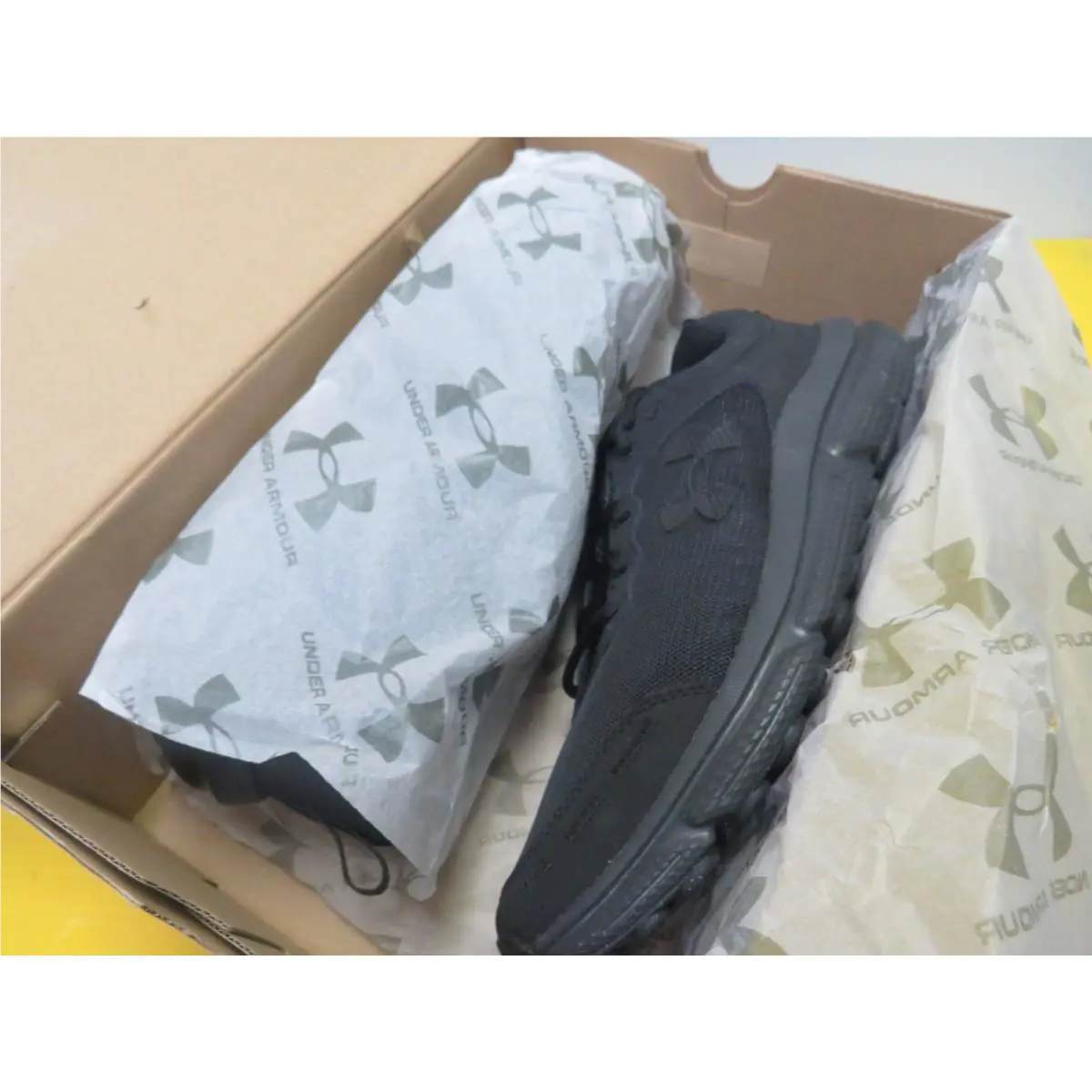 Under Armour shoes - Under Armour Charged Assert 10 - Black (UPC: 196040478777) 5