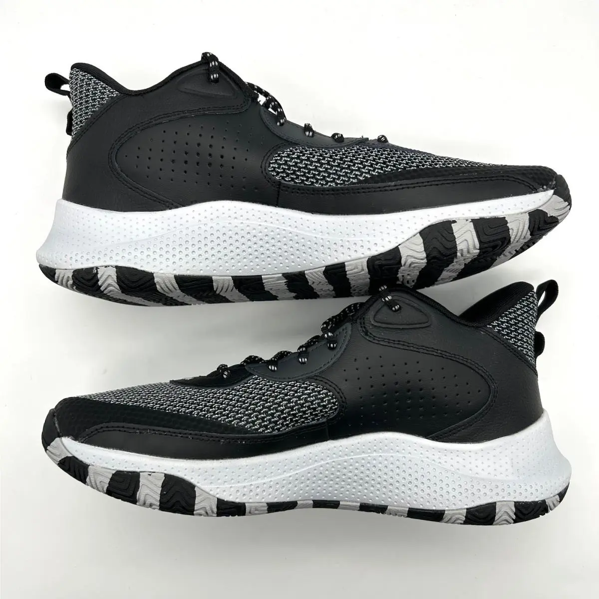 Under Armour shoes - Curry 3Z 24 - Curry - Black 6
