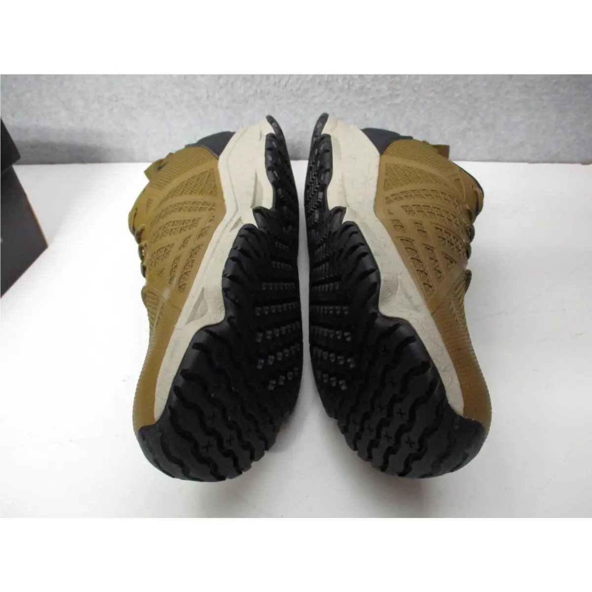 Under Armour shoes - Micro G Strikefast - Micro Strikefast - Brown 3