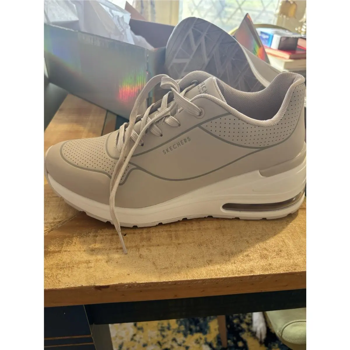 Skechers Women`s Million Air Higher Lifted Sneakers Off White 9.5