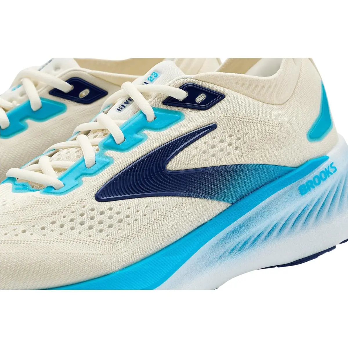 Brooks shoes - Black/Black/Ebony 60