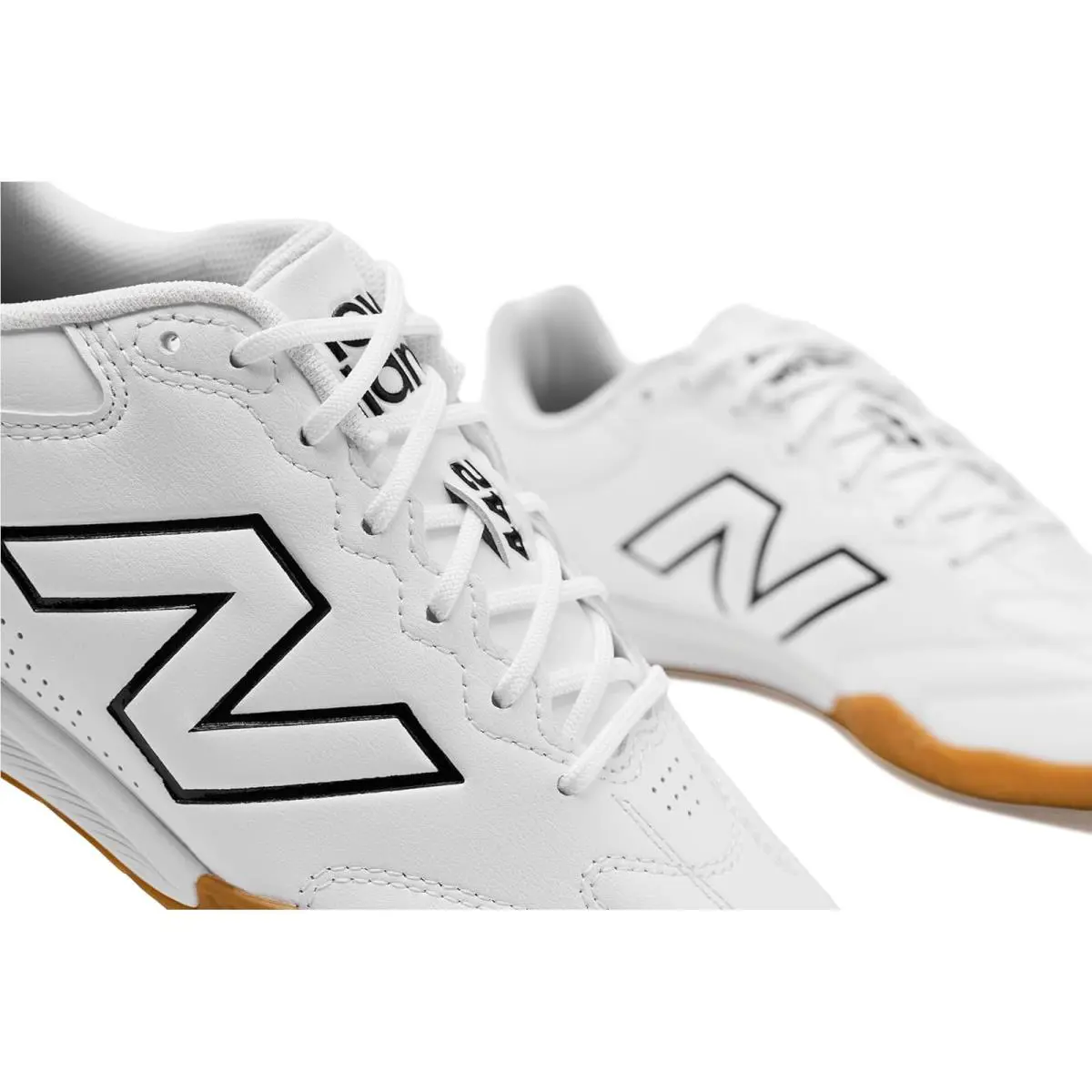 New Balance shoes - NB White/Black 4