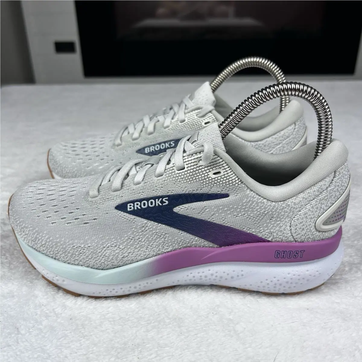 Brooks shoes - Brooks Ghost 16 - Ghost - 120407 1D 175 - Whtie, Grey, Estate Blue (UPC: 0195394459494) 1